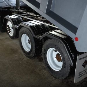 Minimizer™ MIN 318 Semi Truck Poly Tri-Axle Fenders Kit For 22.5" Or 24.5" Tires